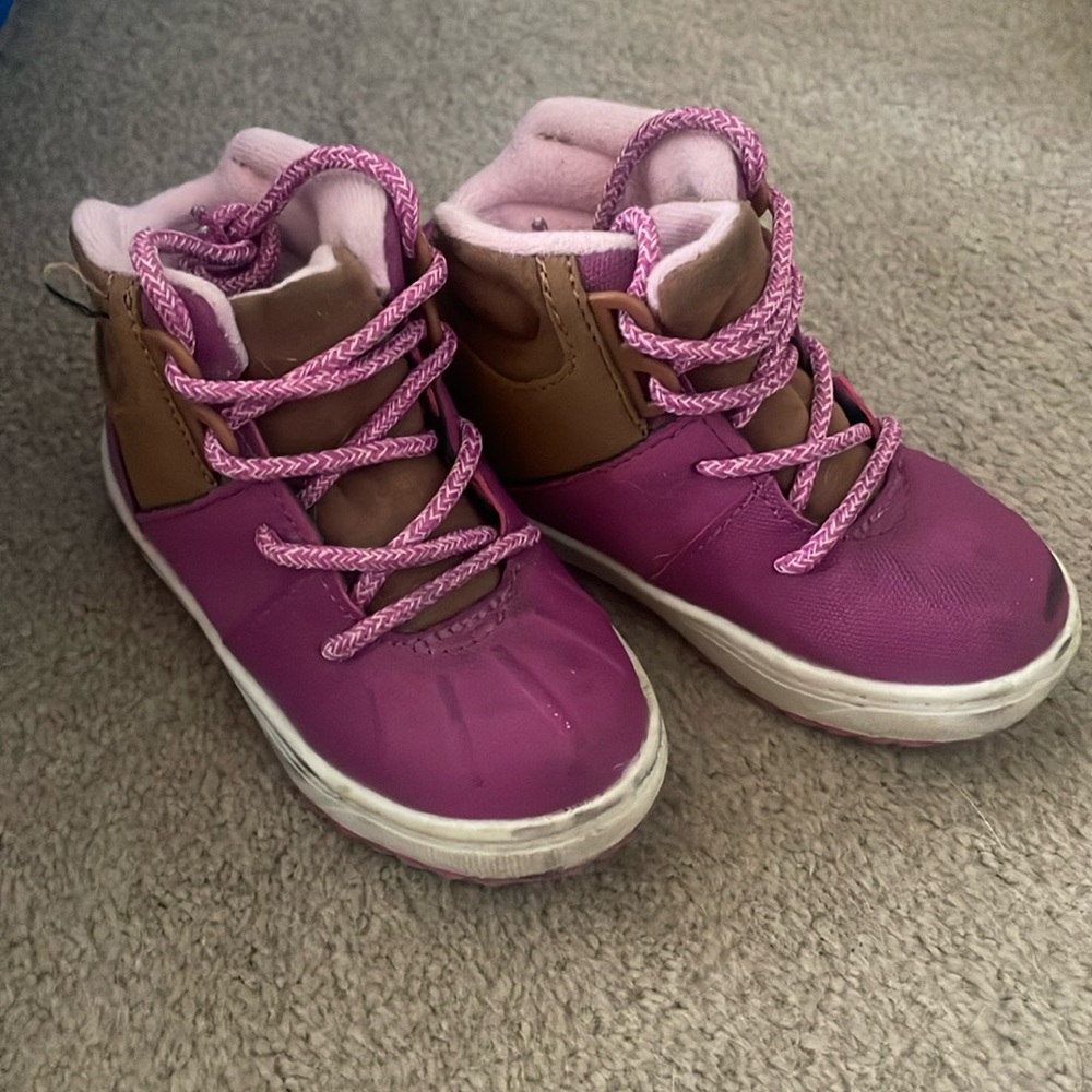 Pink rain sneakers for toddlers